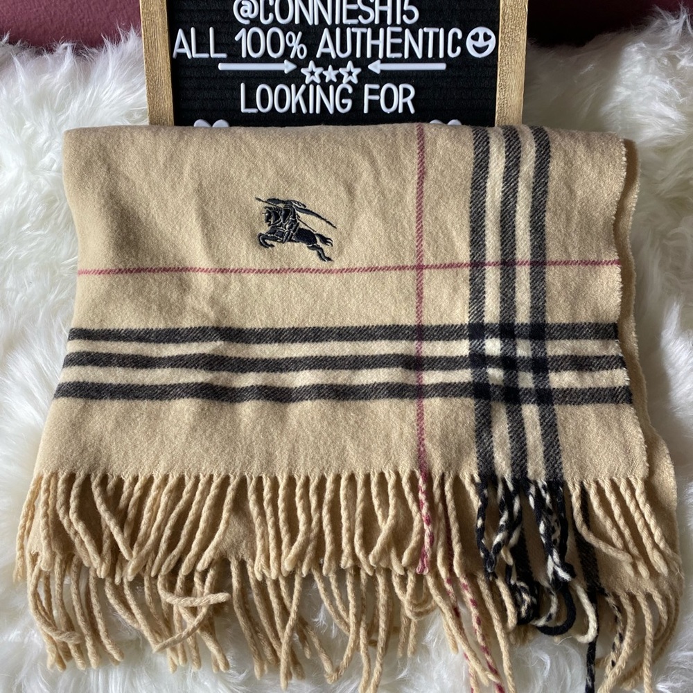 Authentic Burberry Scarf/Lap Blanket 100% wool.